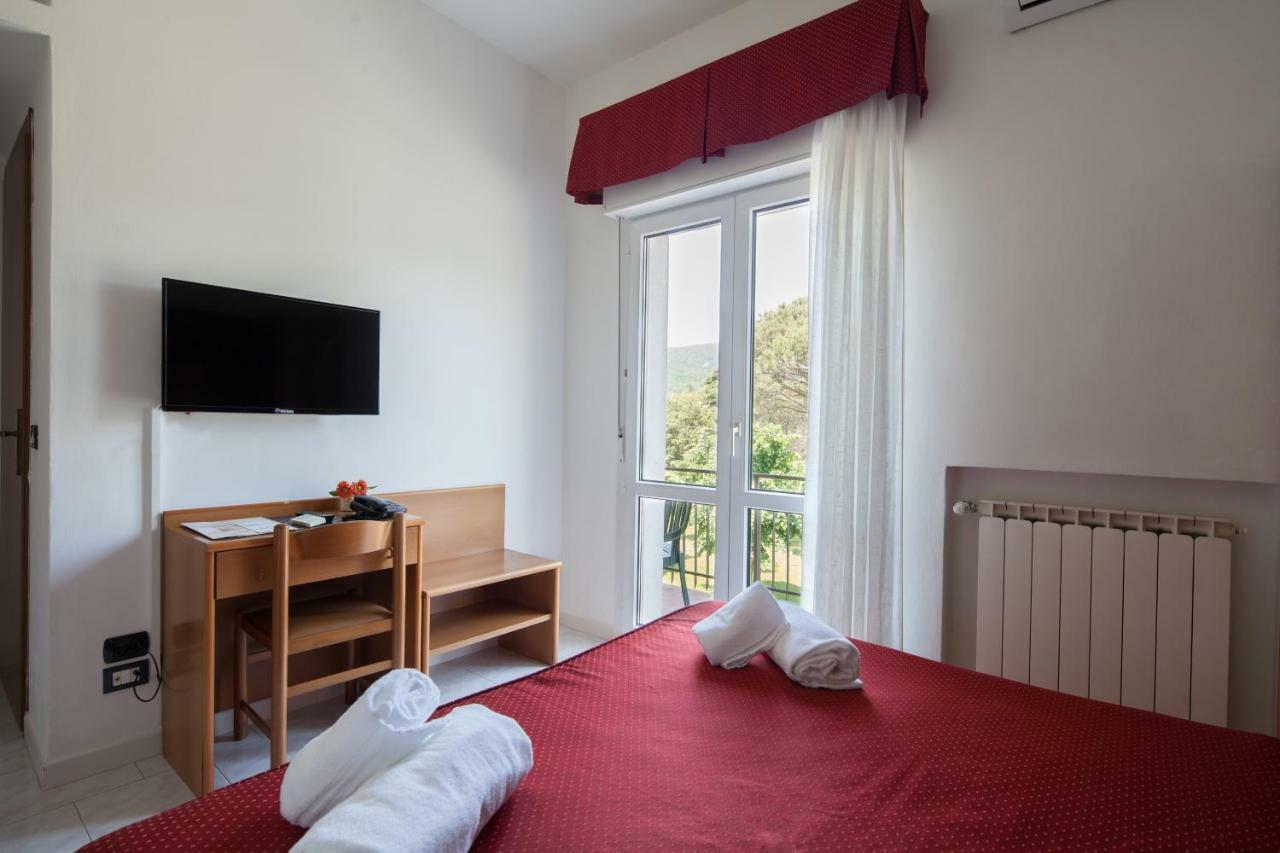 Nella Hotel